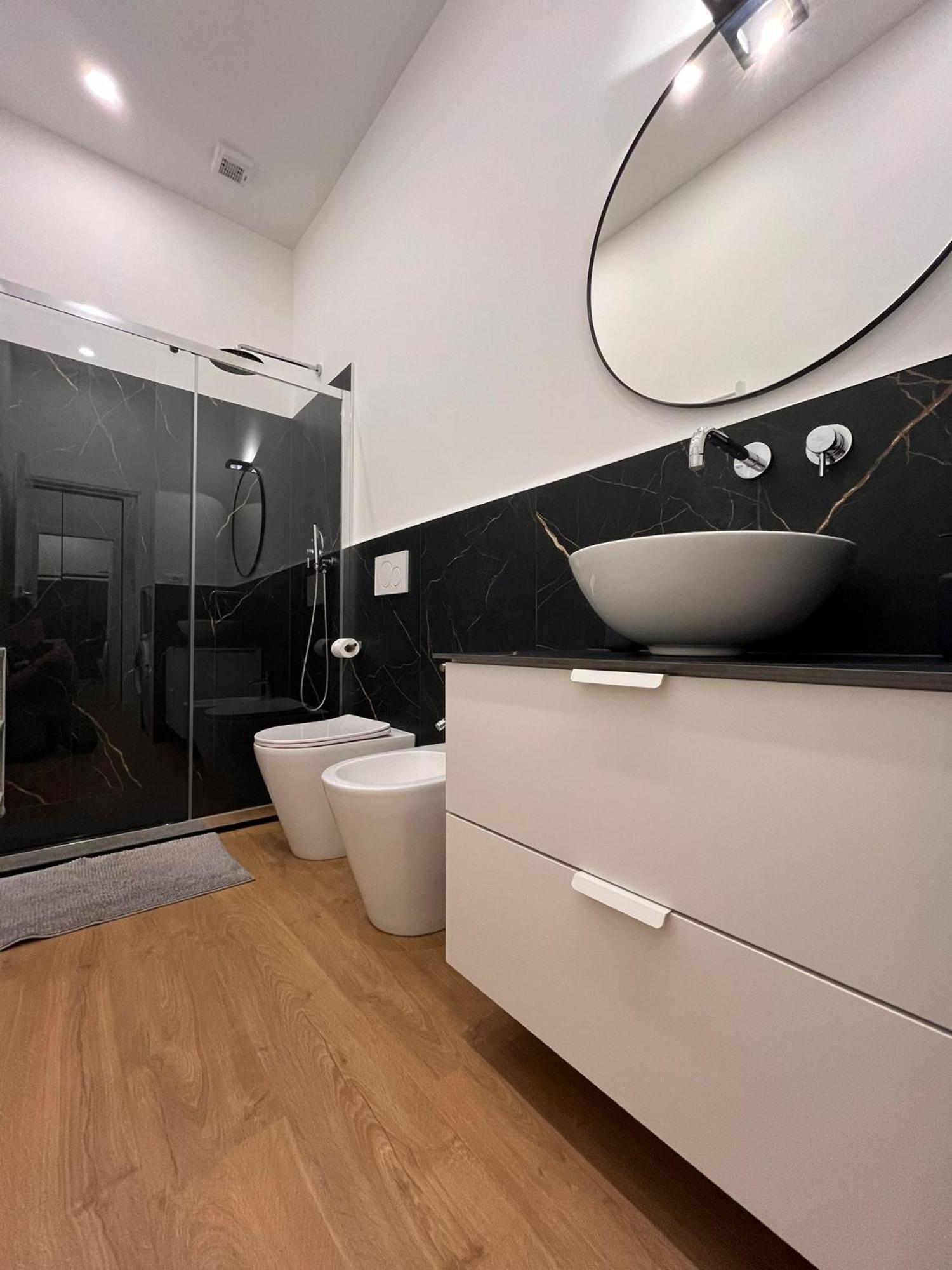 Trieste Centrale Luxury Apartament In Stile Moderno Exterior foto